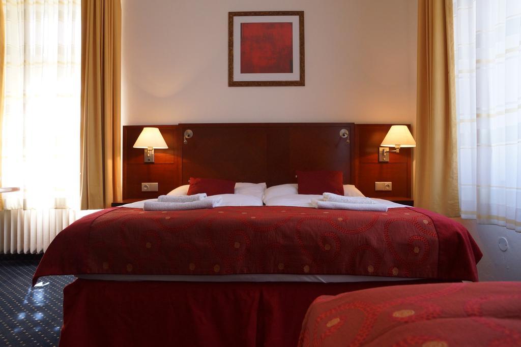 Hotel Grand